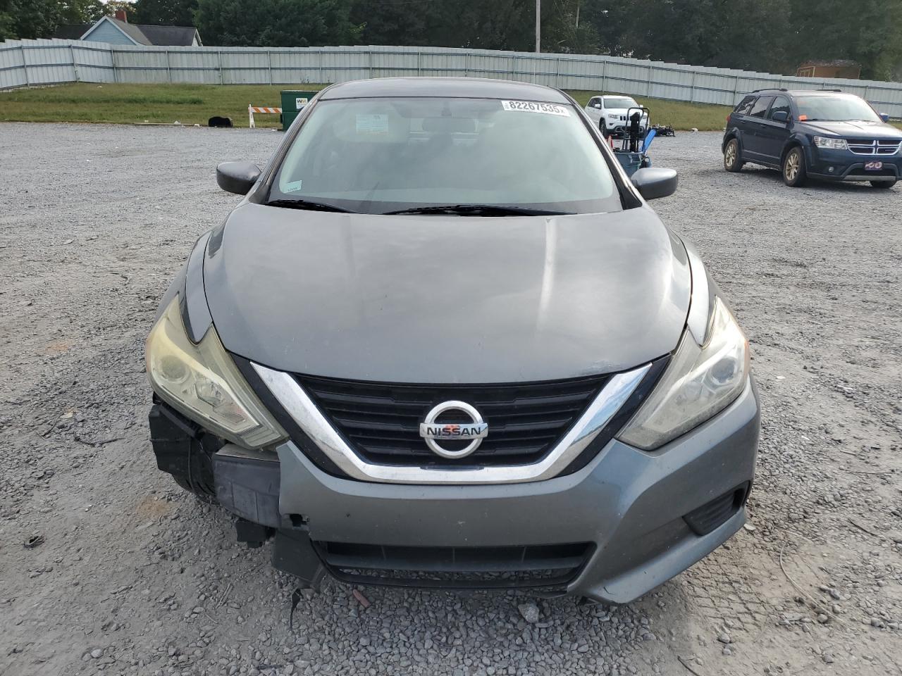 2018 Niss Altima 2.5 - Image 5