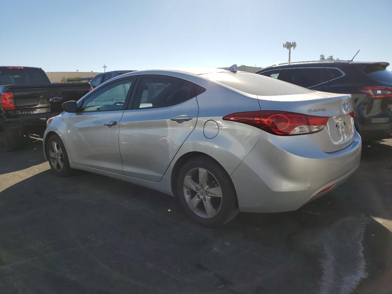 2011 Hyundai Elantra Gls - Image 2
