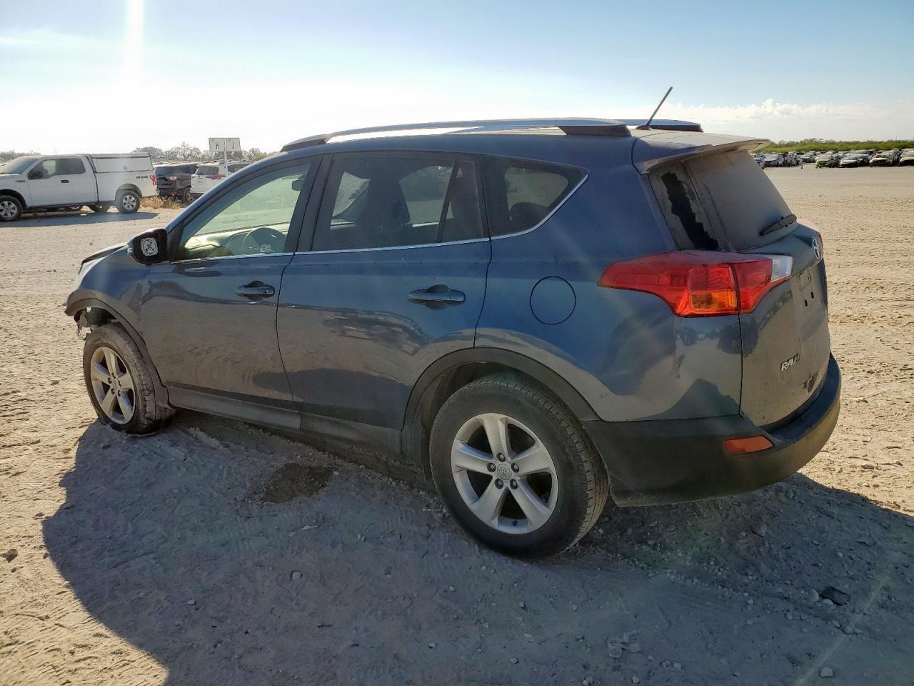 2013 Toyota Rav4 Xle - Image 2