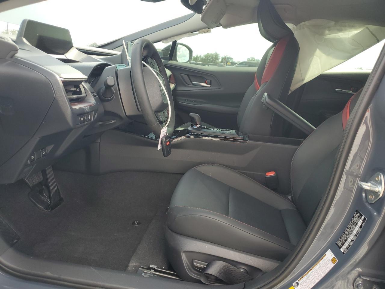 2025 Toyota Prius Se - Фото 7