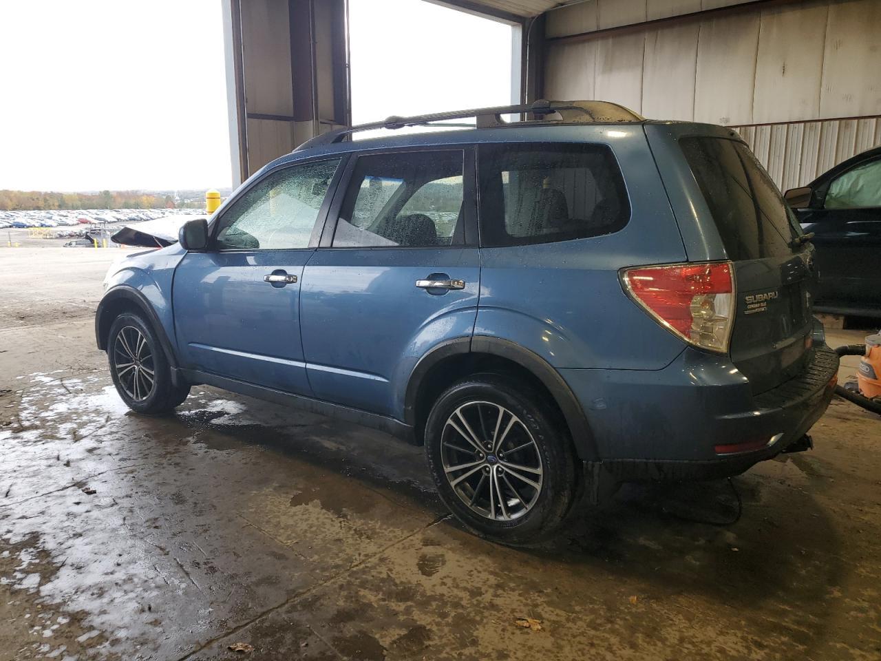 2010 Subaru Forester 2.5X Premium - Фото 2