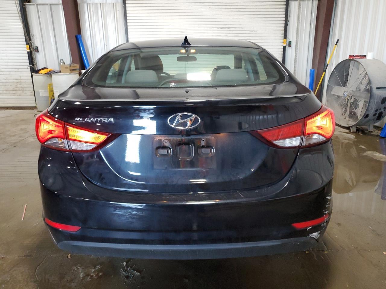2015 Hyundai Elantra Se - Фото 6