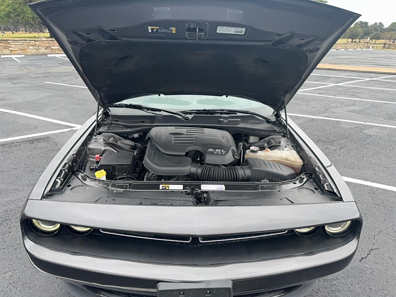 2021 Dodge Challenger Sxt - Image 7