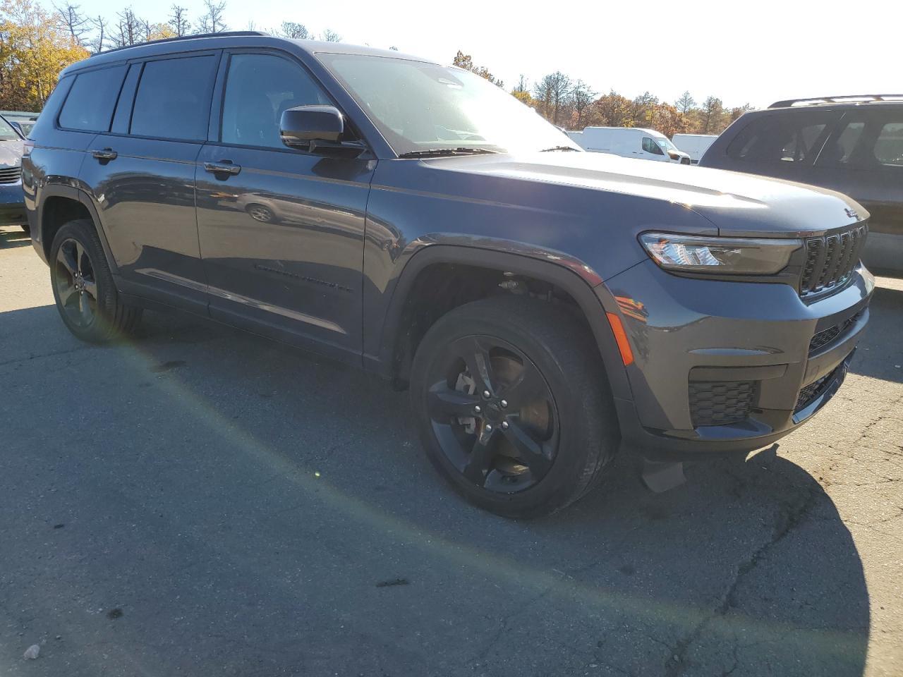 2023 Jeep Grand Cherokee L Laredo - Фото 4