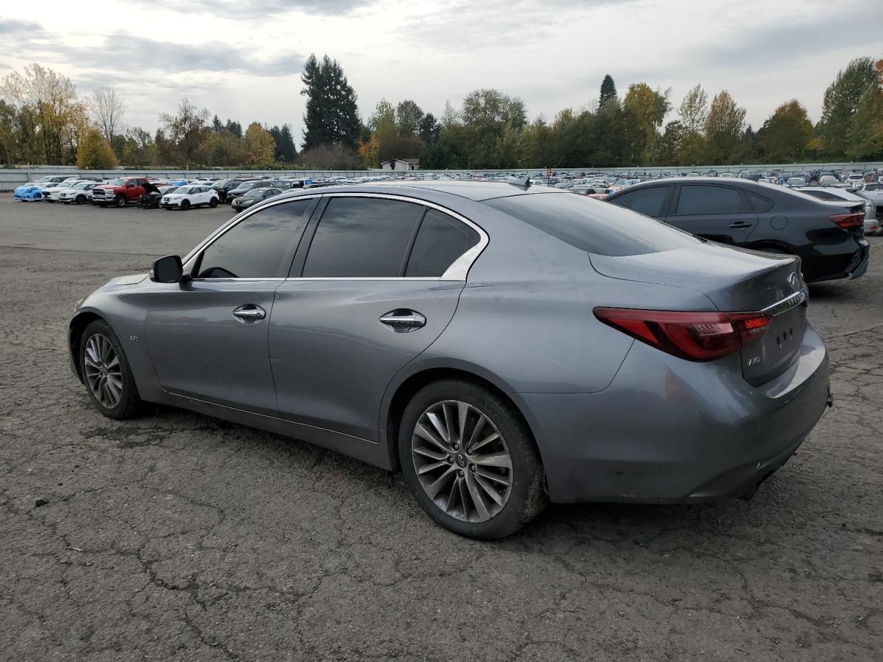 2018 Infiniti Q50 3.0T Luxe - Image 2