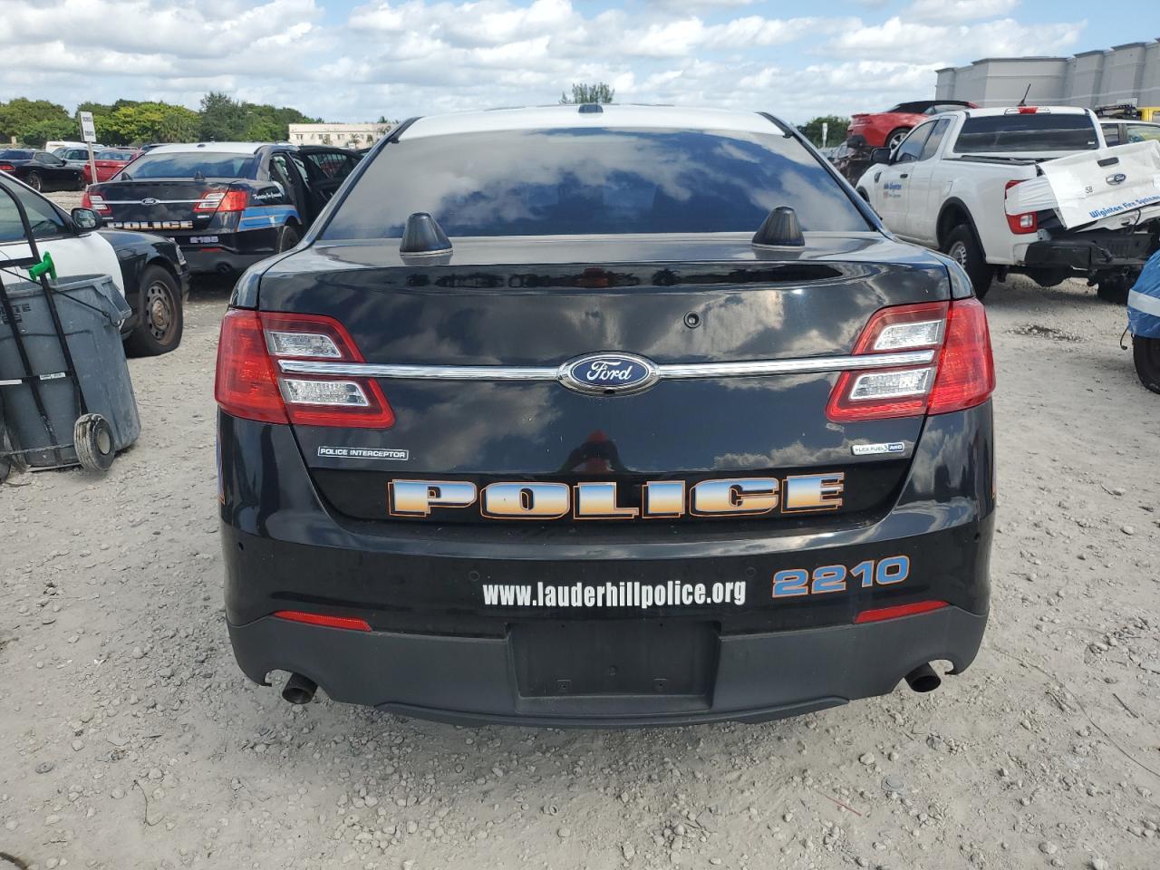 2018 Ford Taurus Police Interceptor - Image 6