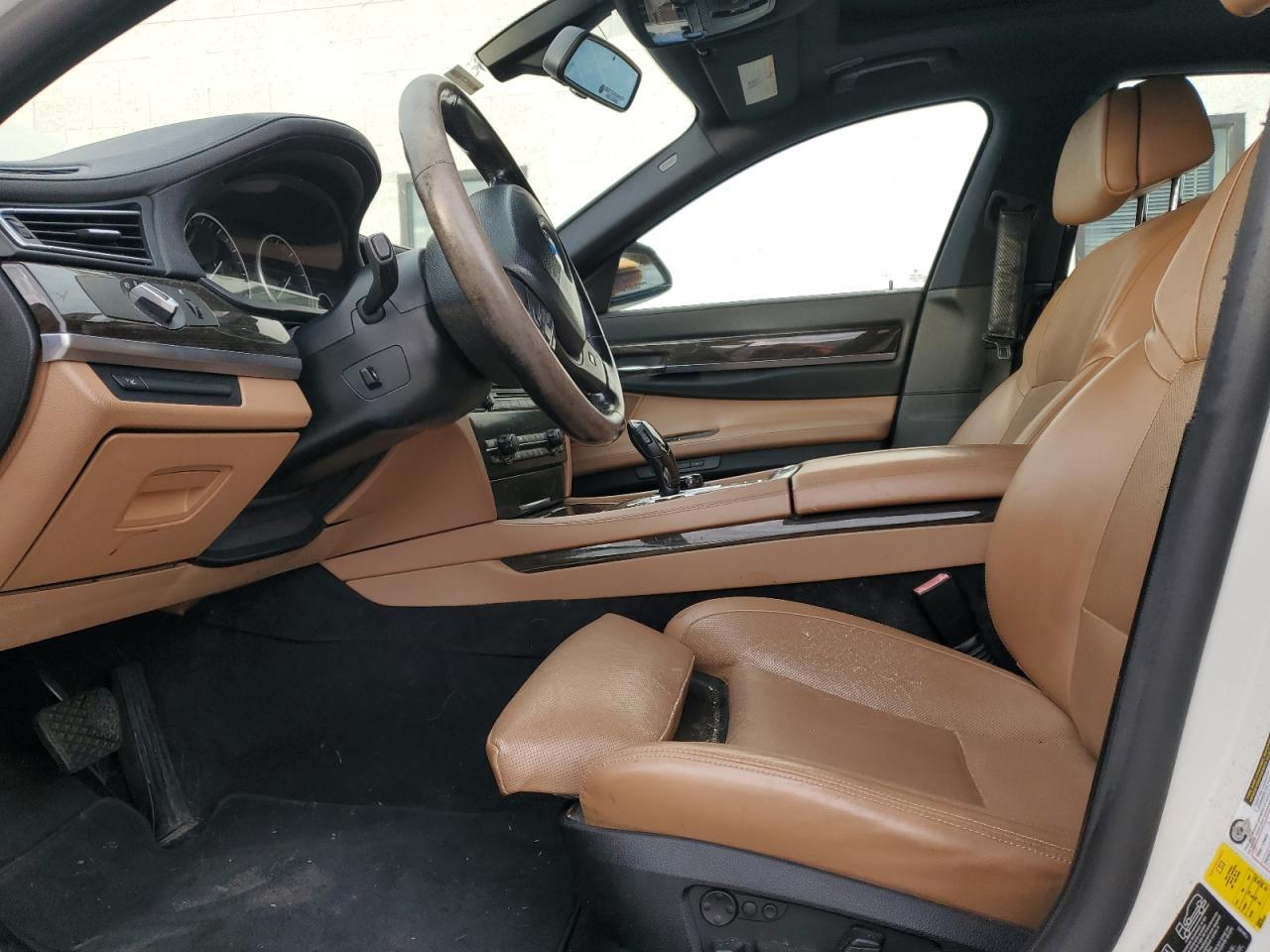 2012 BMW 750 Xi - Фото 7