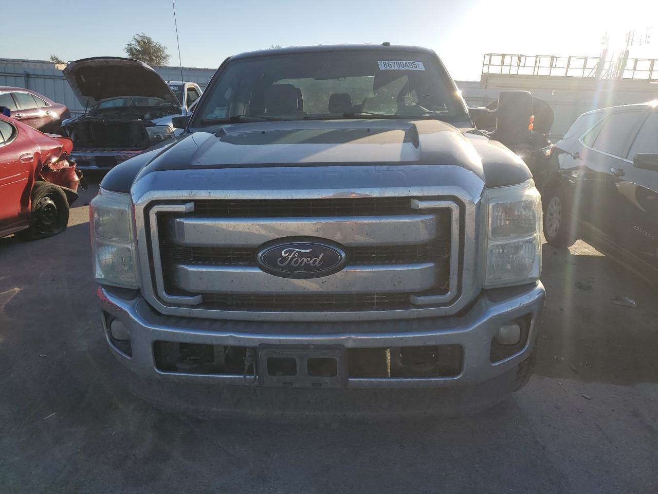 2015 Ford F250 Super Duty - Фото 5