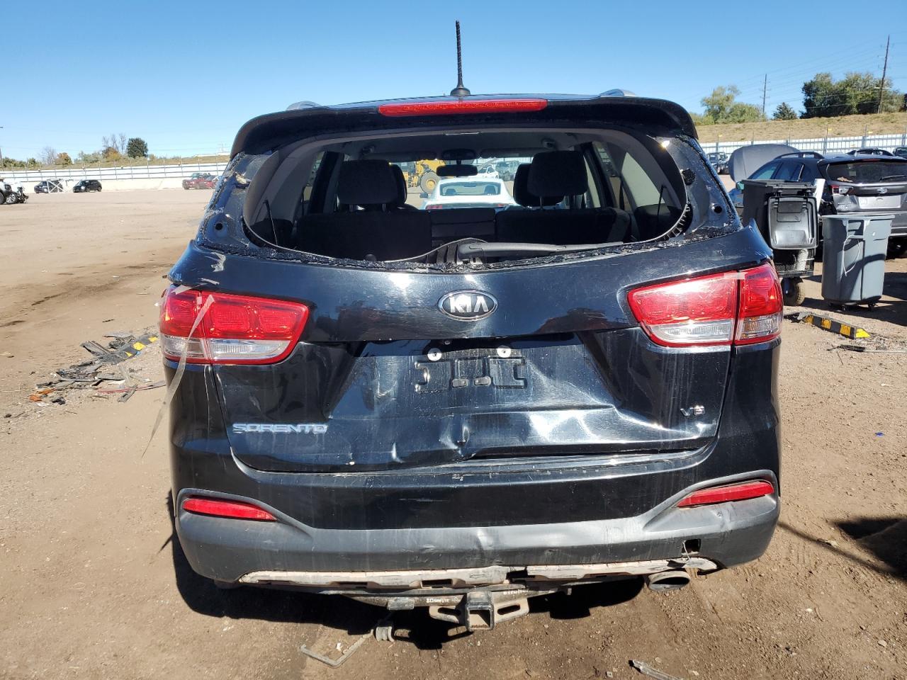2017 Kia Sorento Lx - Image 6