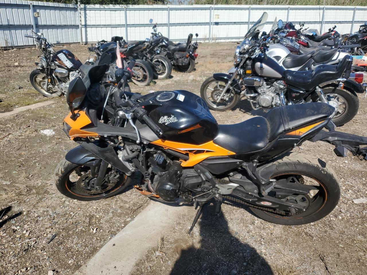2019 Kawasaki Ex650 F - Фото 3