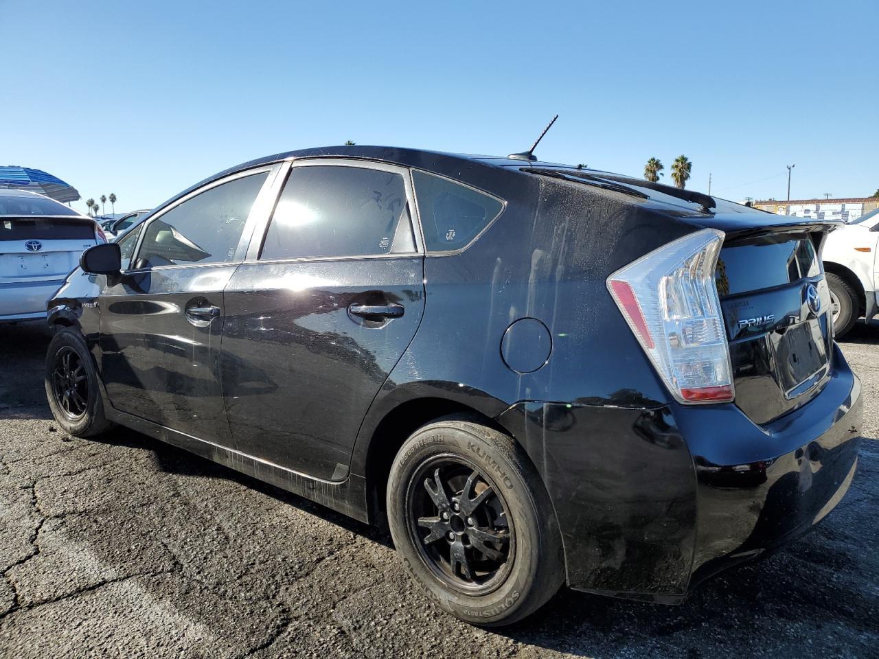 2011 Toyota Prius - Фото 2