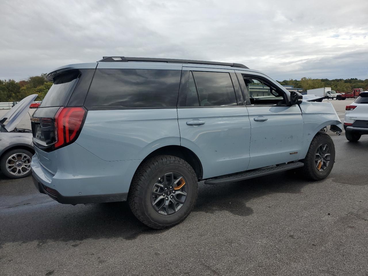 2025 Ford Expedition Tremor - Фото 3