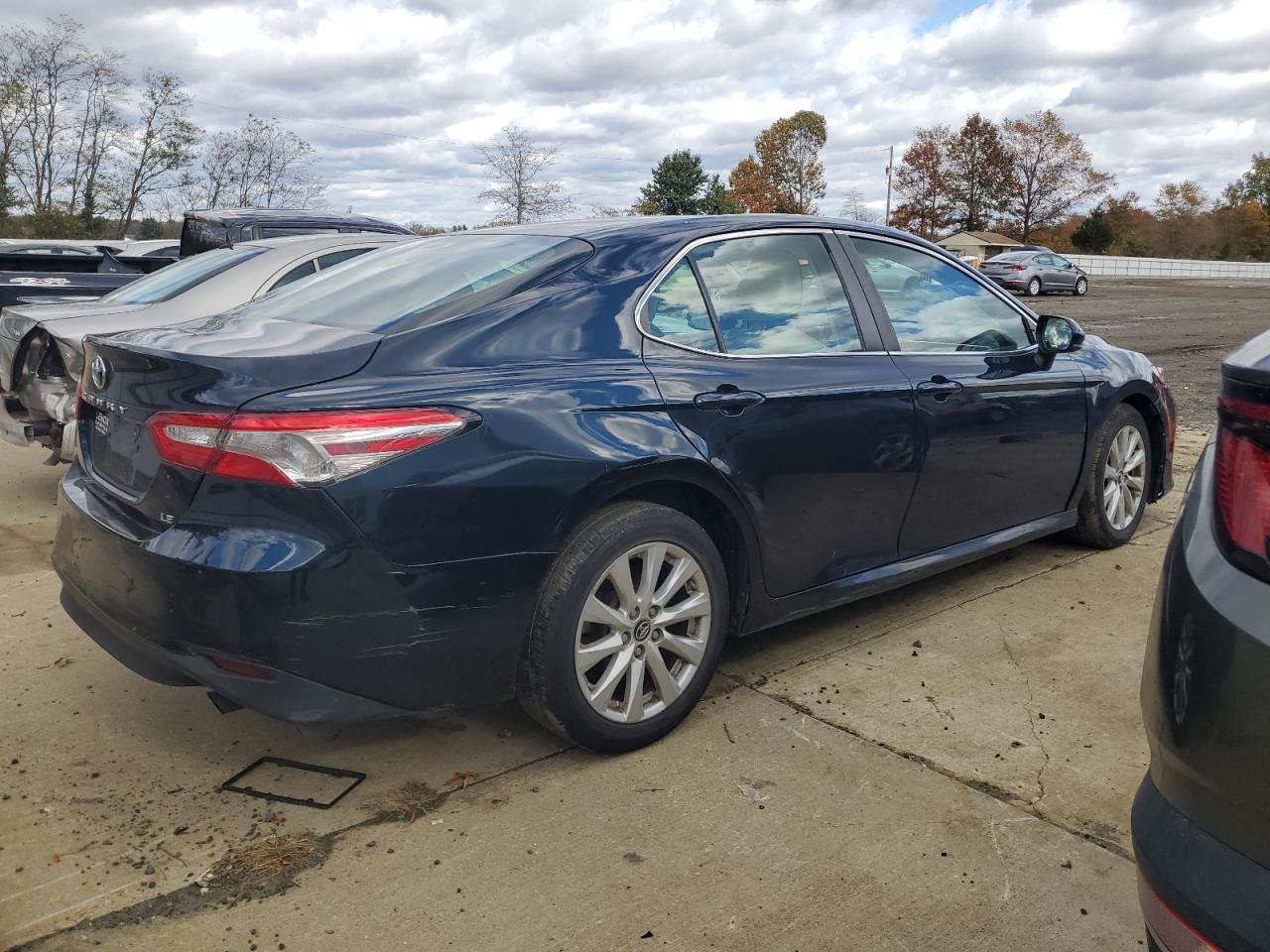 2018 Toyota Camry L - Image 3