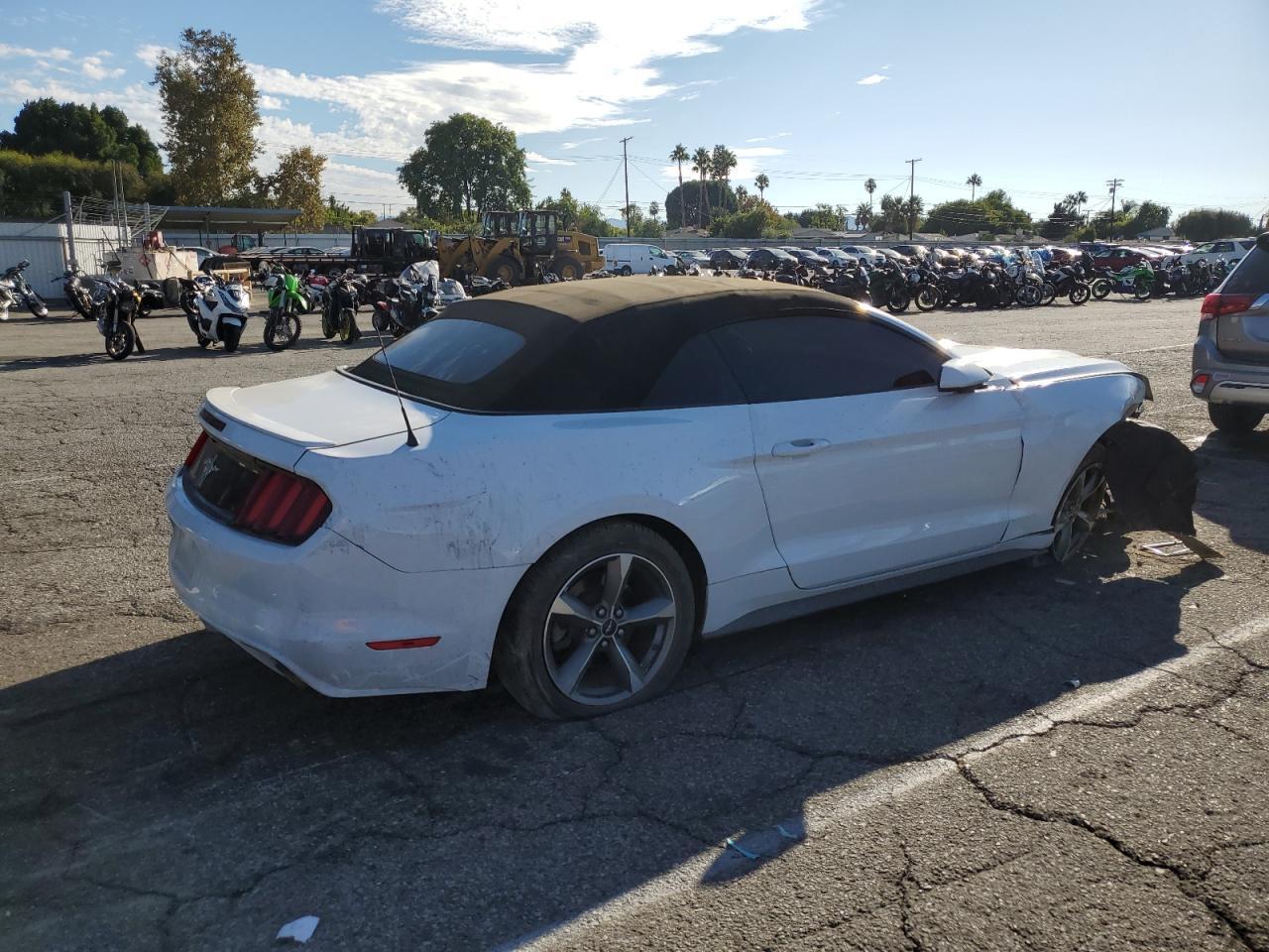 2015 Ford Mustang - Image 3