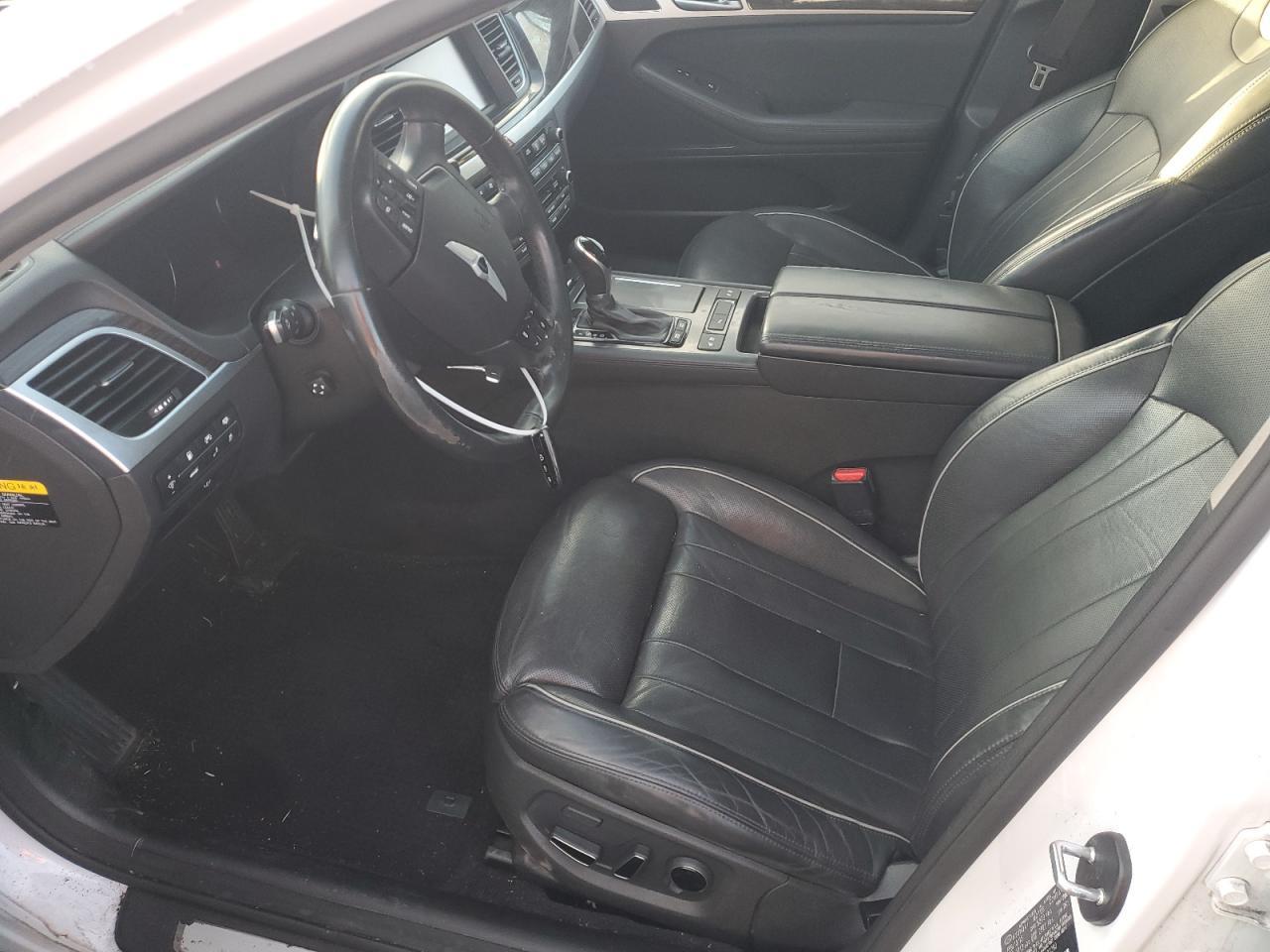 2015 Hyundai Genesis 3.8L - Image 7