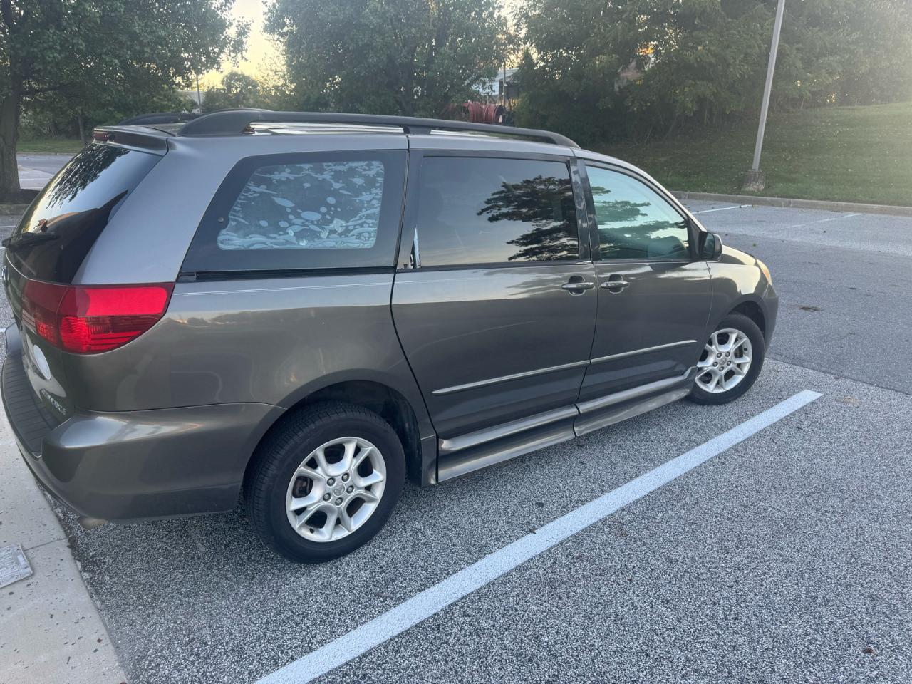 2005 Toyota Sienna Xle - Фото 4