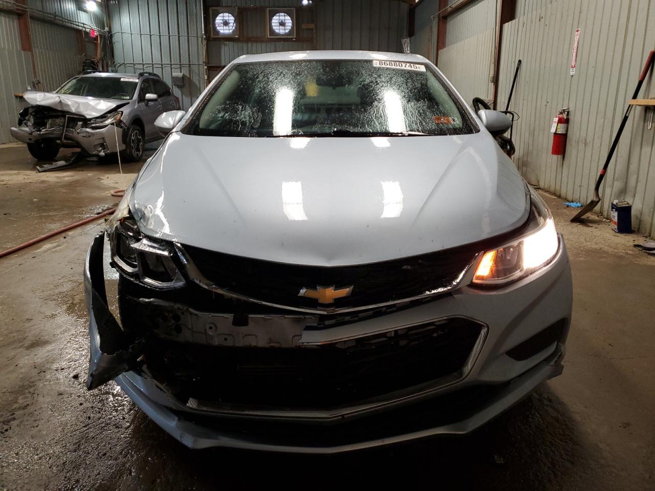 2018 Chevrolet Cruze Ls - Image 5