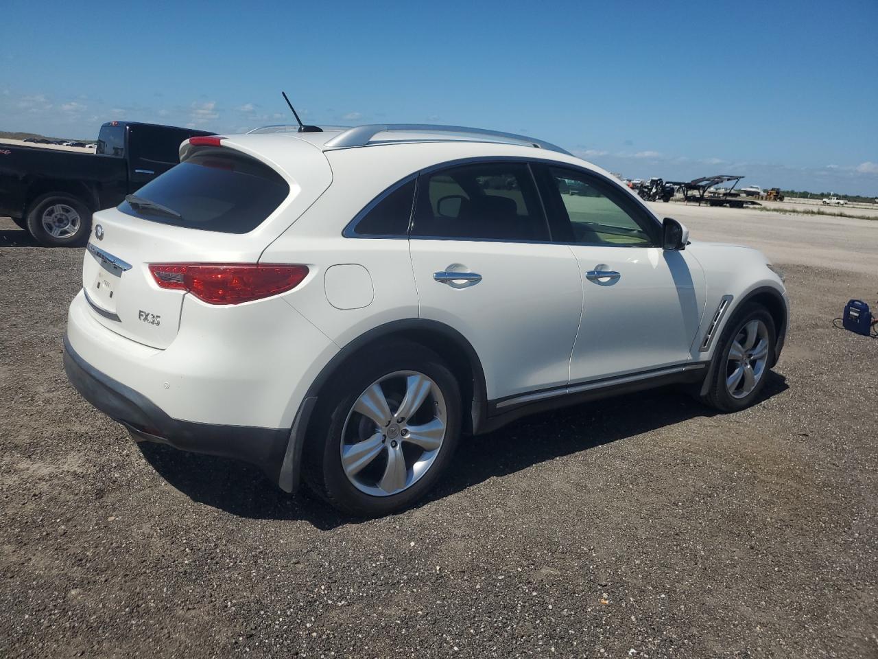 2009 Infiniti Fx35 - Image 3