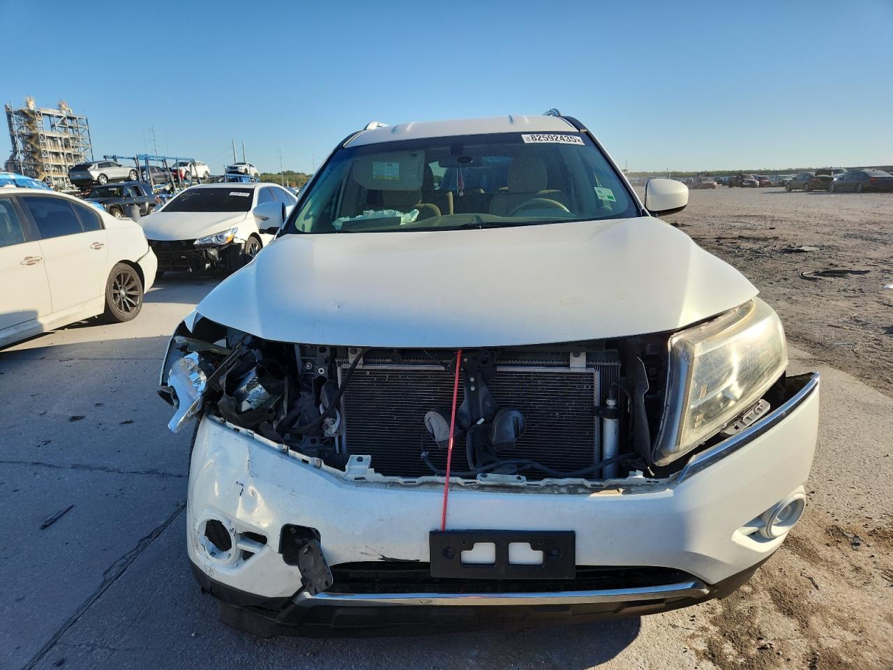 2014 Nissan Pathfinder S - Image 5