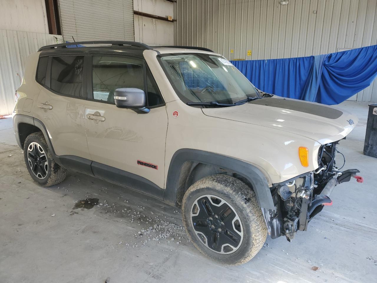 2016 Jeep Renegade Trailhawk - Фото 4