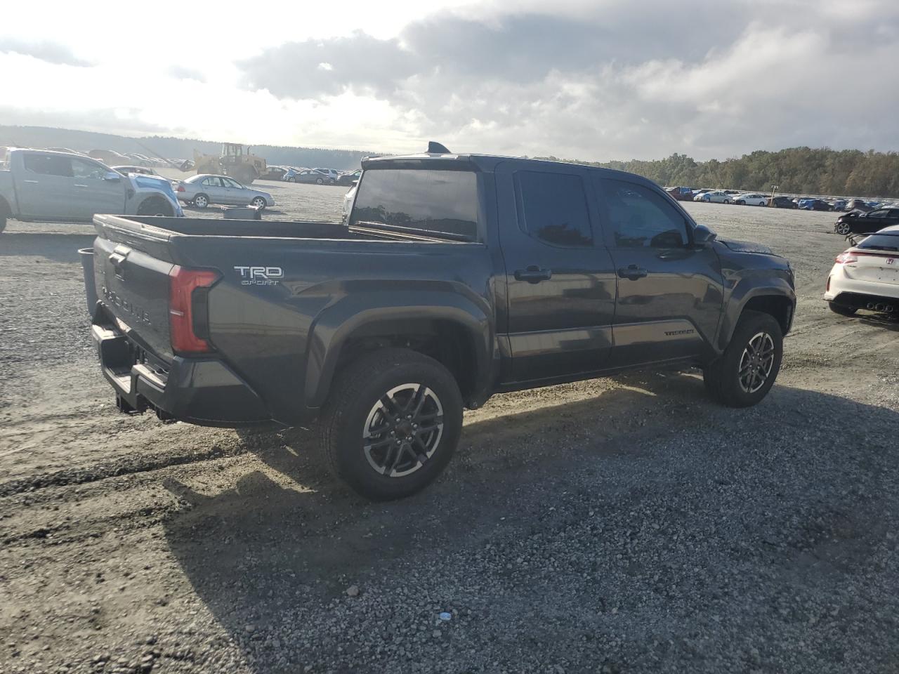 2025 Toyota Tacoma Double Cab - Фото 3