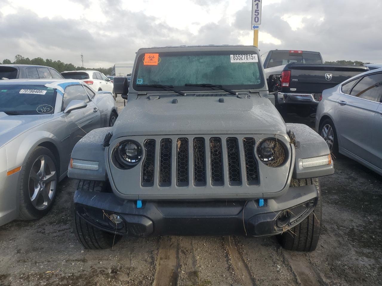 2023 Jeep Wrangler Sahara 4Xe - Image 5