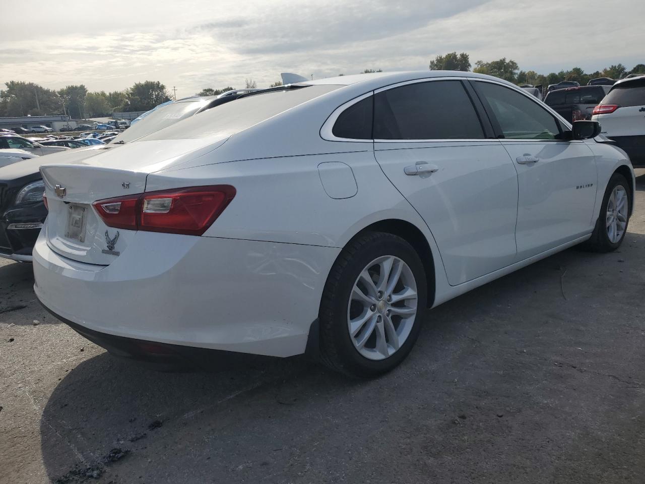 2017 Chevrolet Malibu Lt - Фото 3