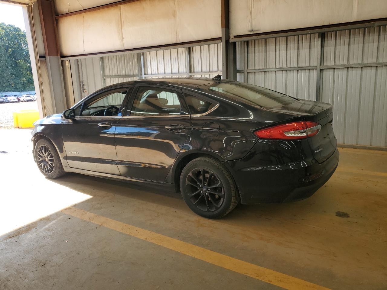 2019 Ford Fusion Se - Фото 2