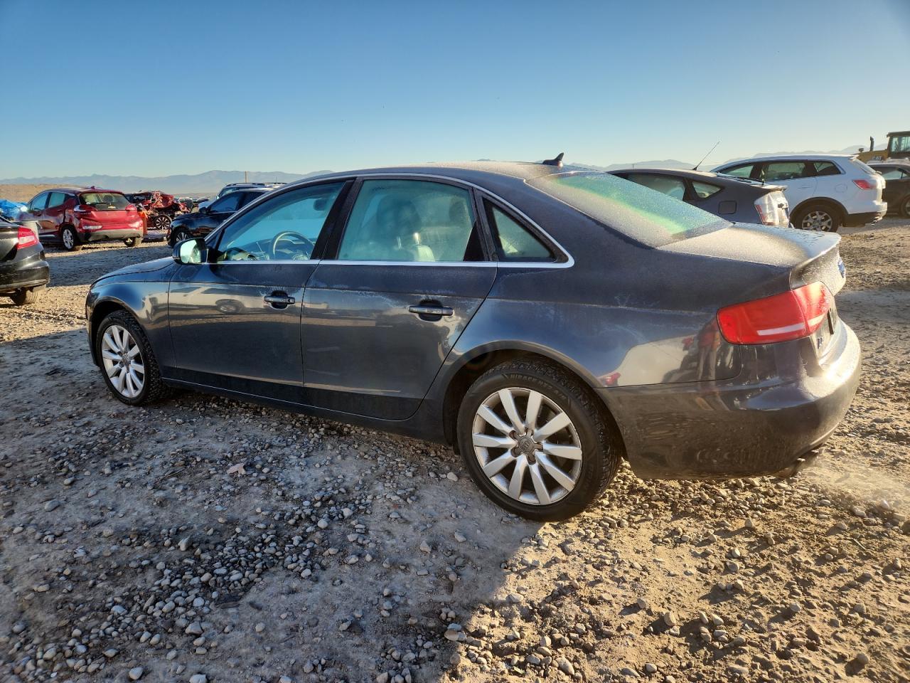 2011 Audi A4 Premium Plus - Фото 2