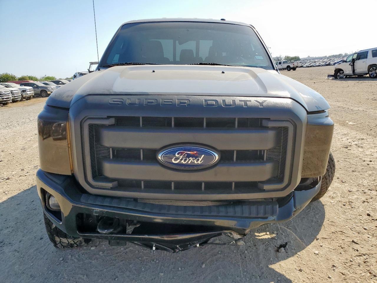 2015 Ford F250 Super Duty - Фото 5
