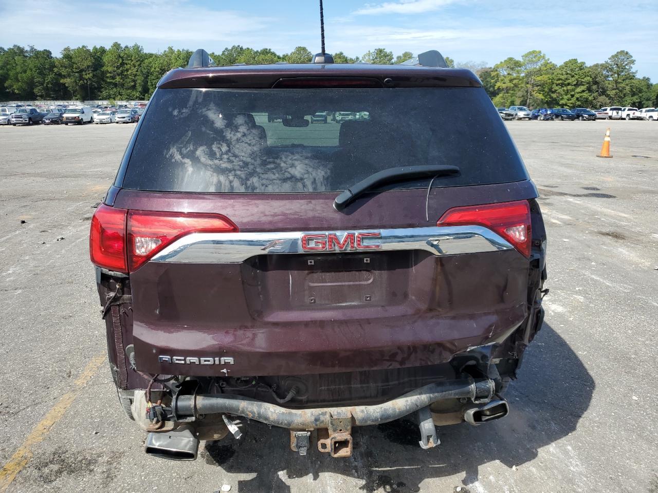 2018 GMC Acadia Denali - Фото 6