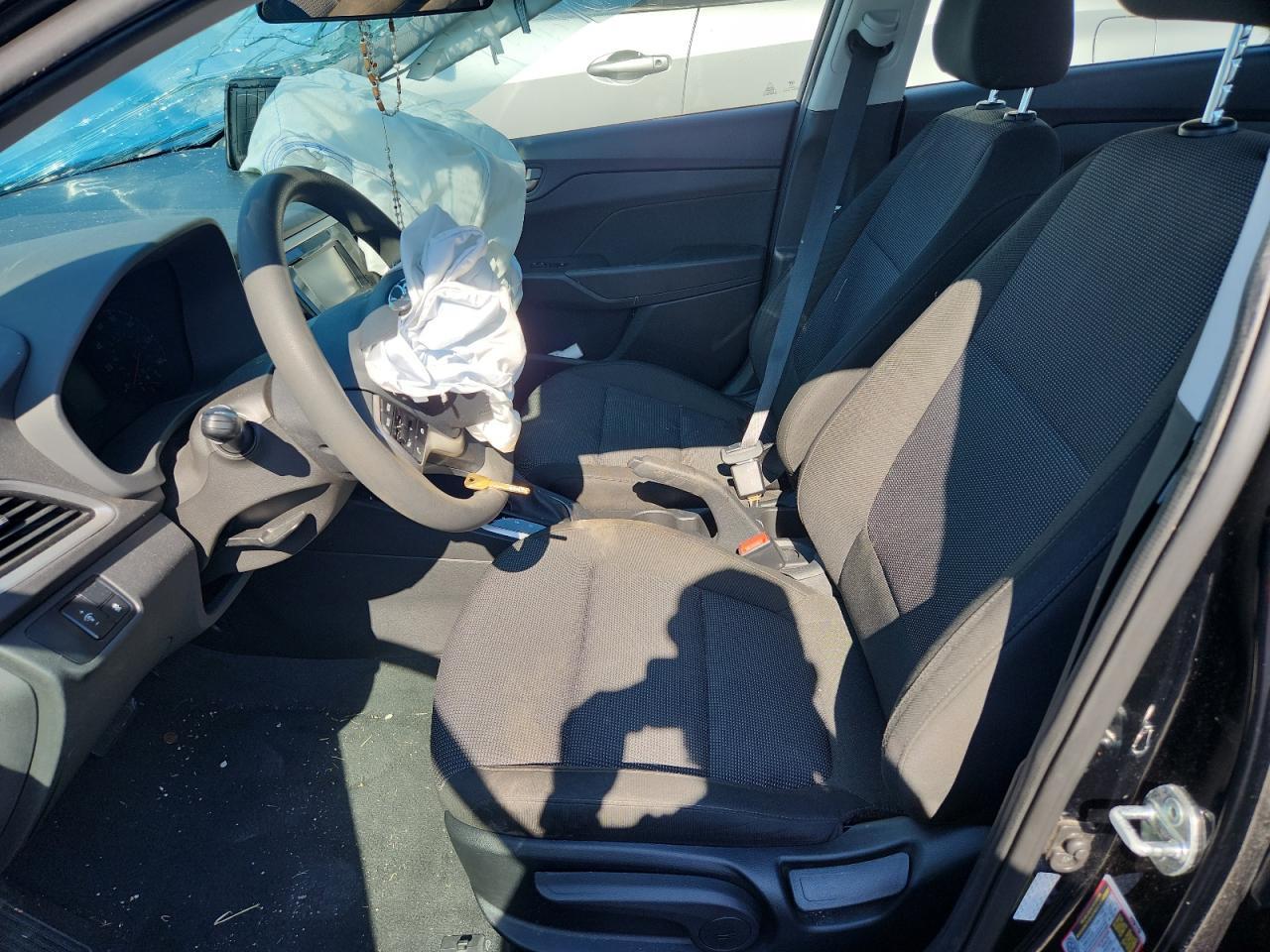2022 Hyundai Accent Se - Фото 7