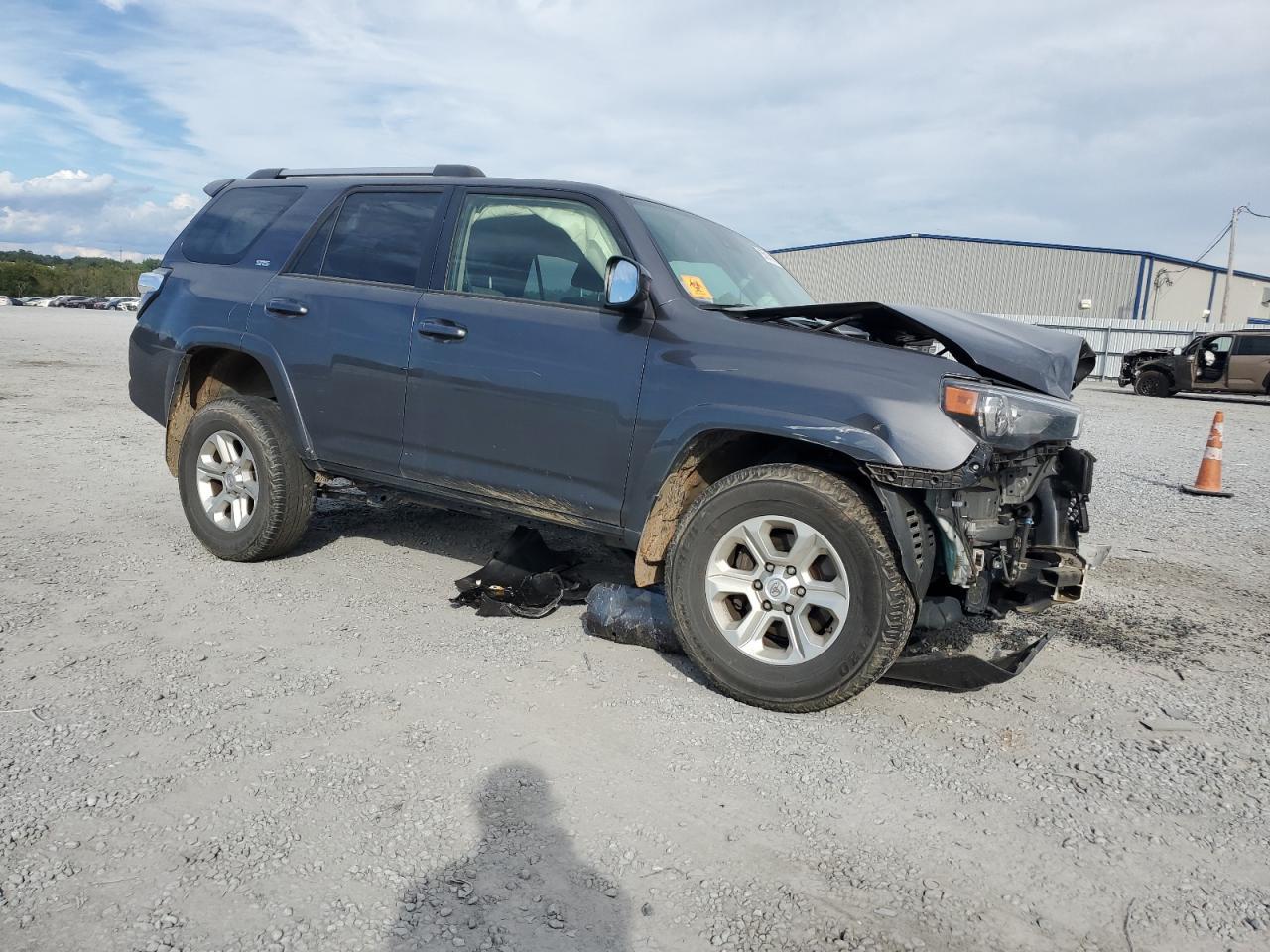 2023 Toyota 4Runner Se - Image 4