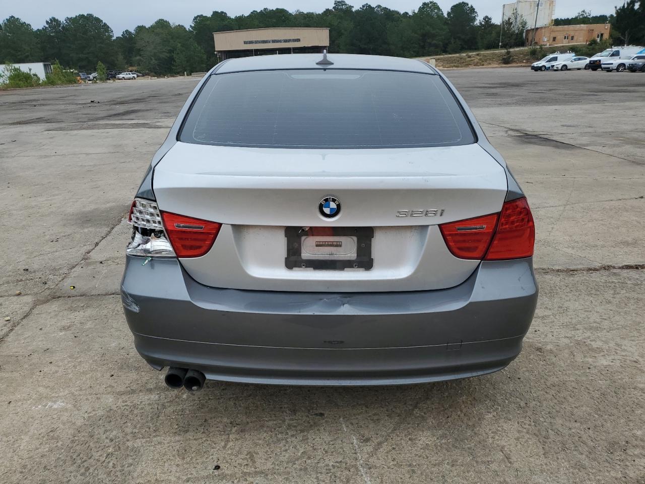2011 BMW 328 Xi Sulev - Фото 6