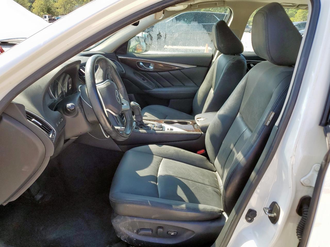 2018 Infiniti Q50 Luxe - Image 7