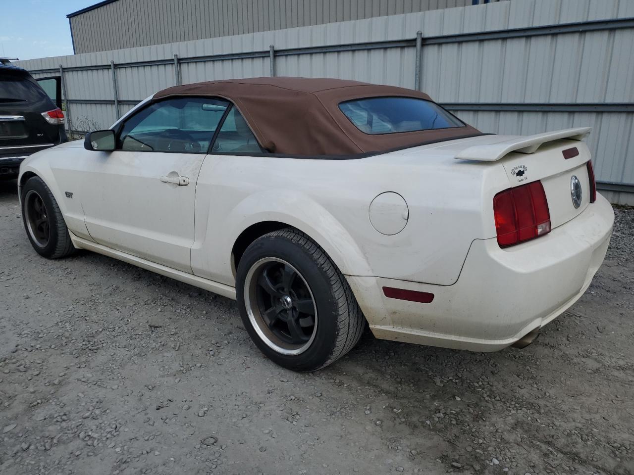 2005 Ford Mustang Gt - Image 2