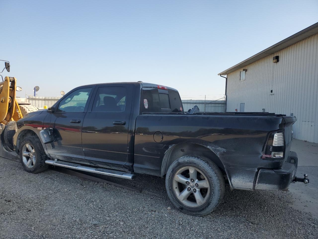 2015 Ram 1500 Sport - Фото 2