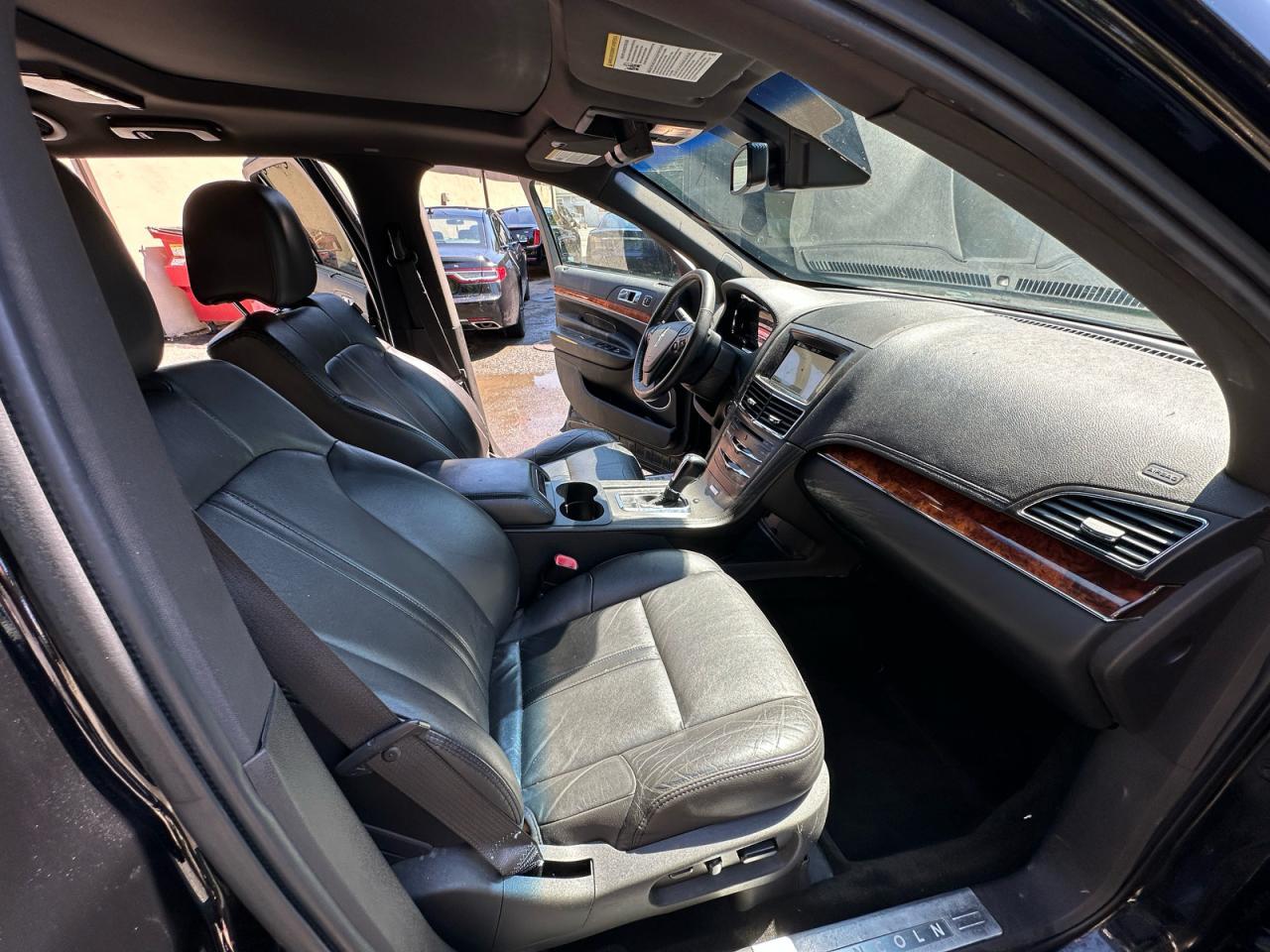 2017 Lincoln Mkt - Image 5