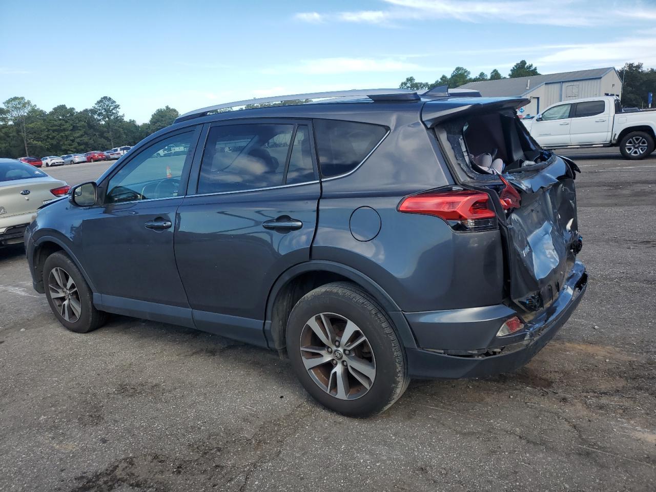 2016 Toyota Rav4 Xle - Фото 2