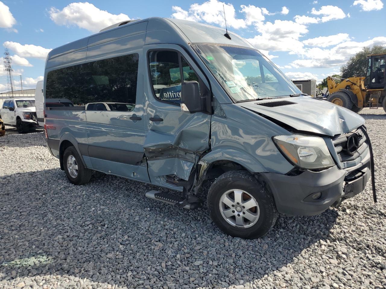 2017 Mercedes-Benz Sprinter 2500 - Image 4