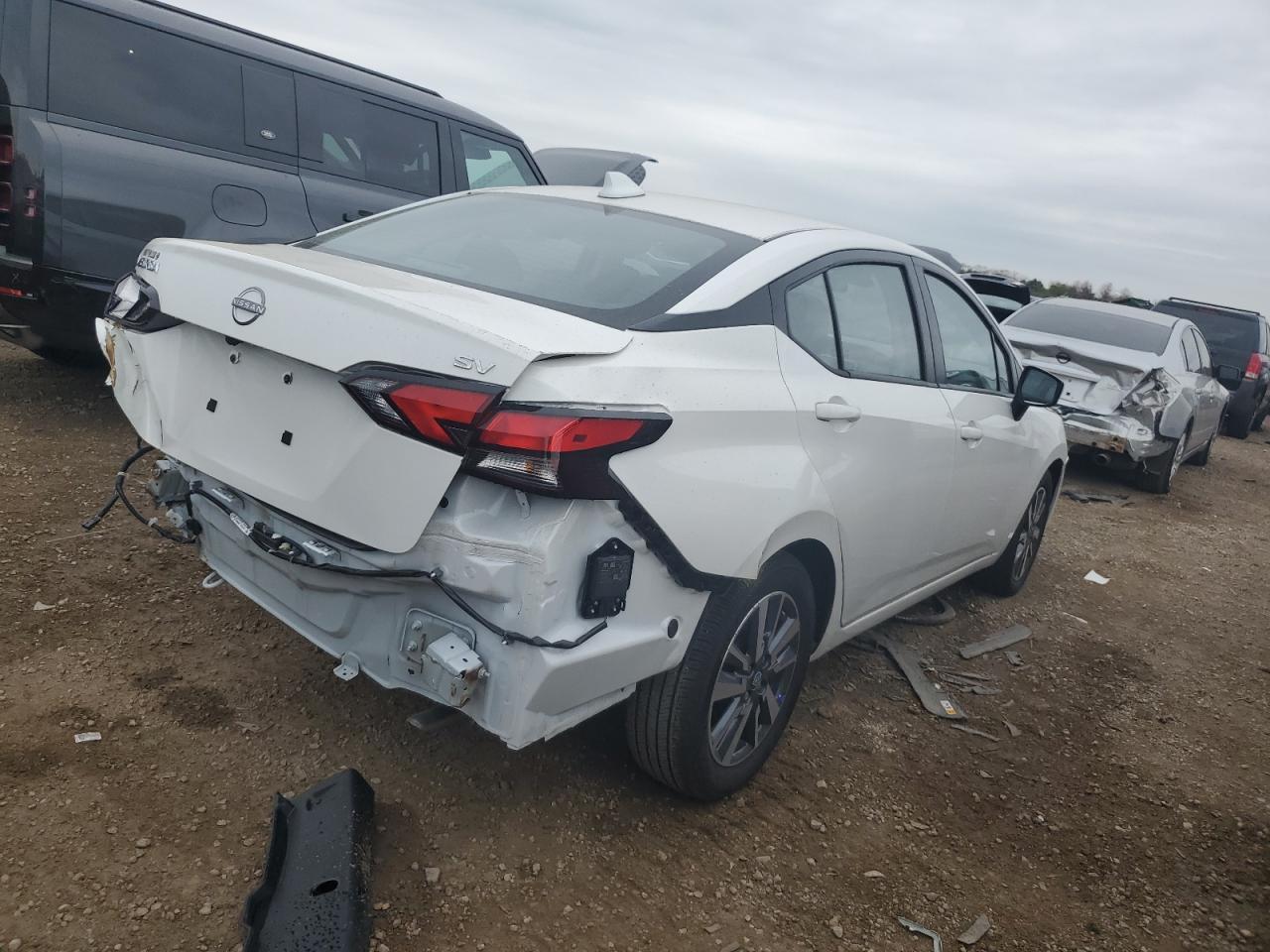 2024 Nissan Versa Sv - Фото 3