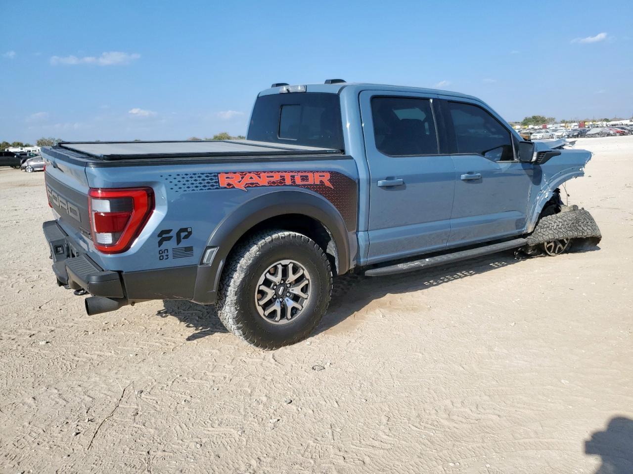 2023 Ford F150 Raptor - Фото 3