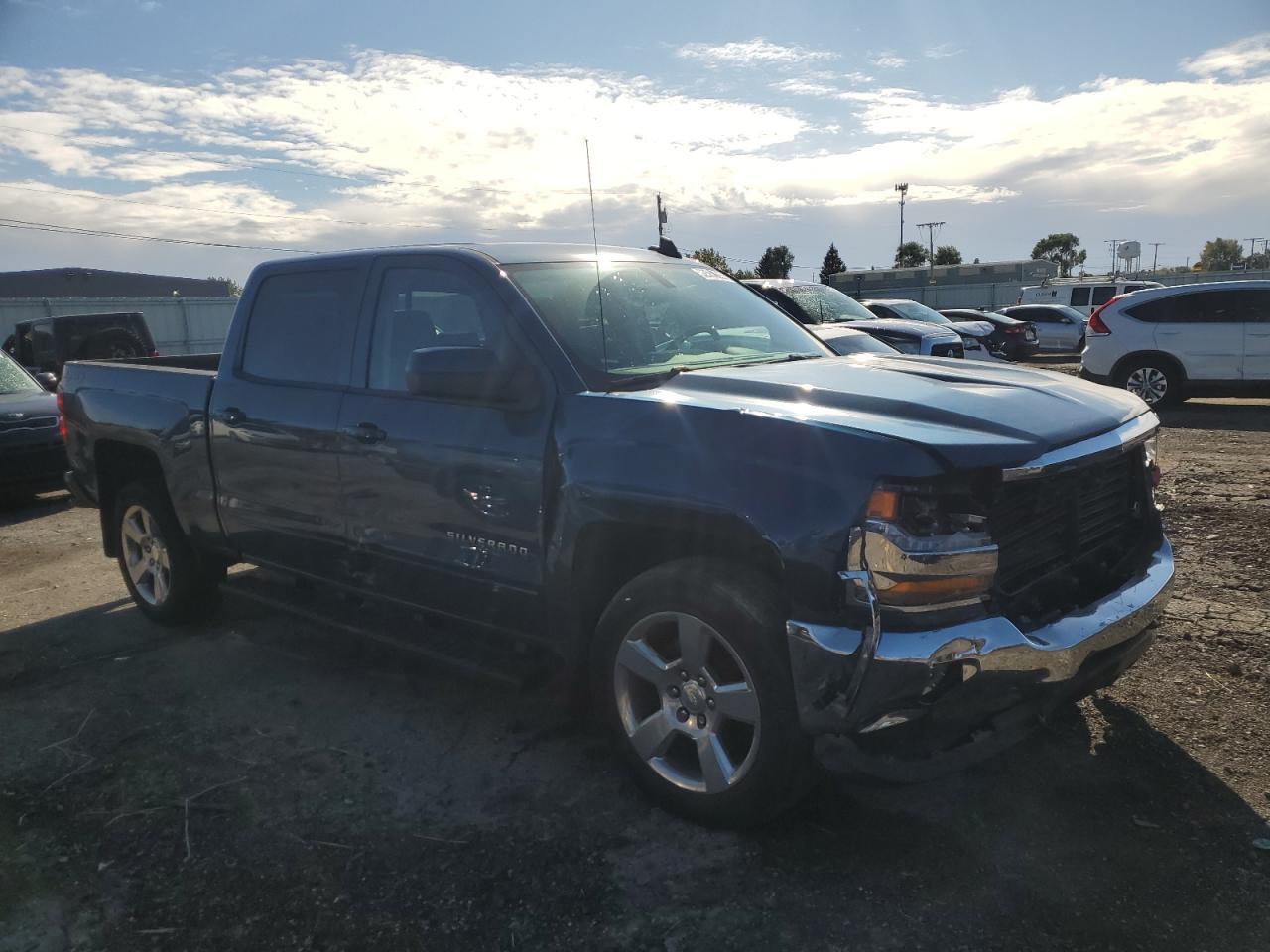 2018 Chevrolet Silverado K1500 Lt - Image 4