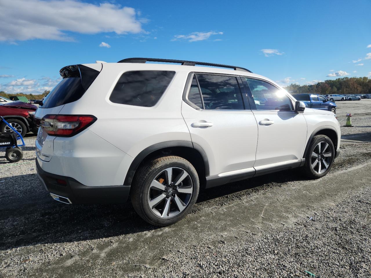 2025 Honda Pilot Touring - Фото 3