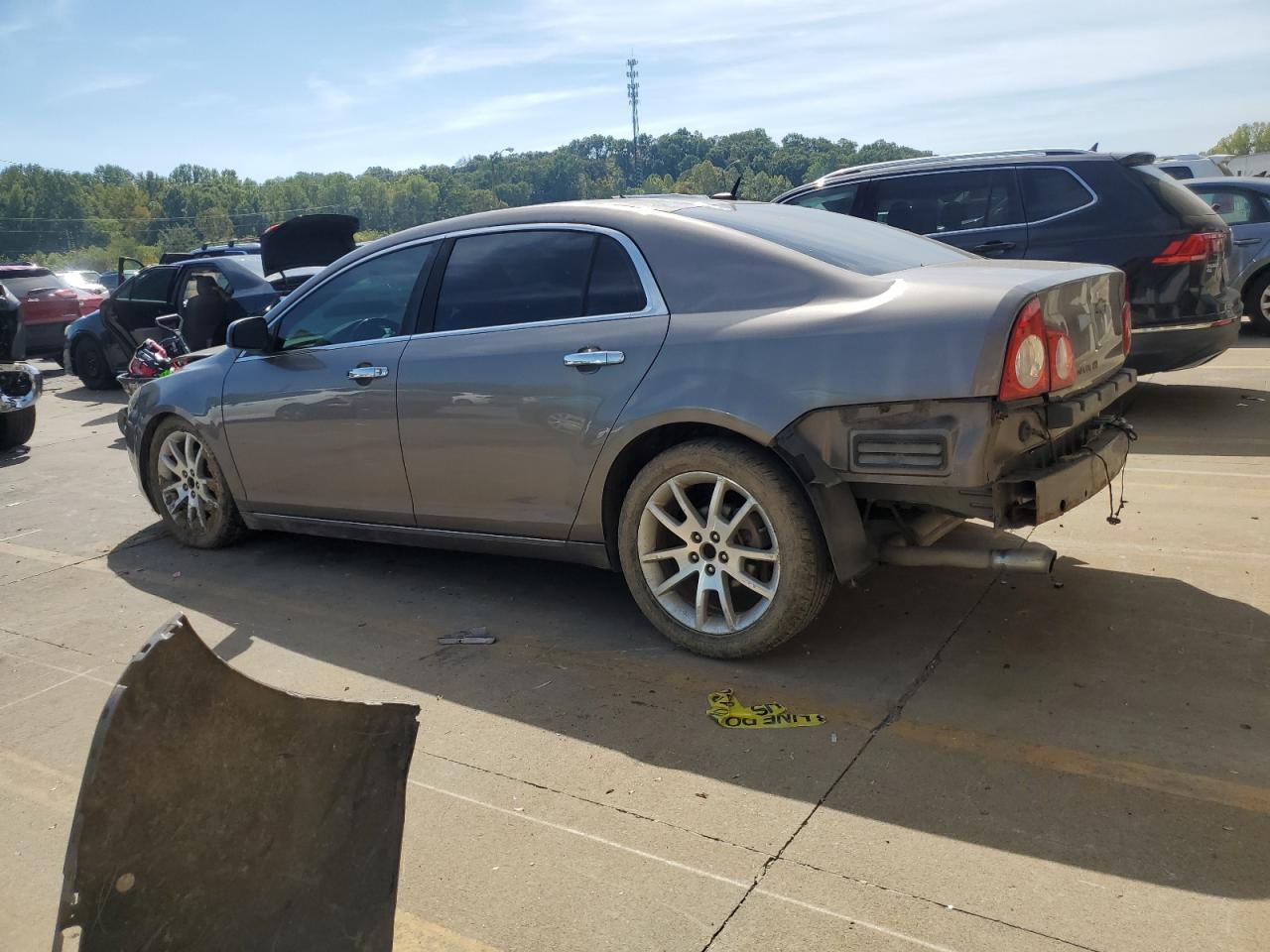 2011 Chevrolet Malibu Ltz - Image 2