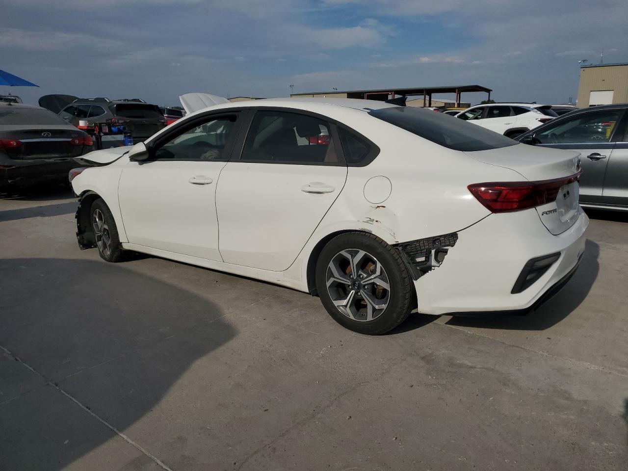 2021 Kia Forte - Image 2