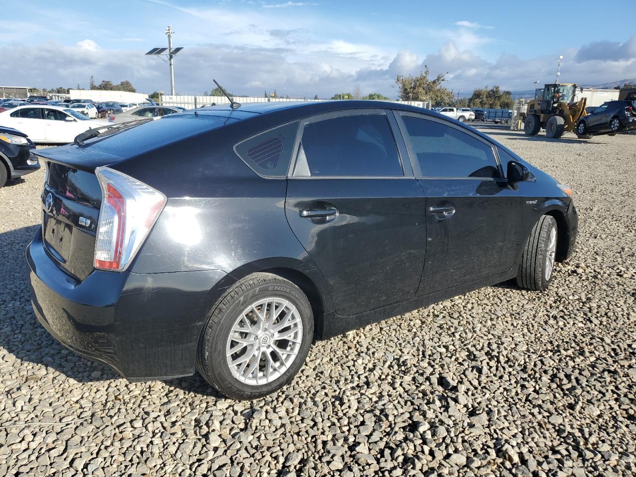2014 Toyota Prius - Фото 3