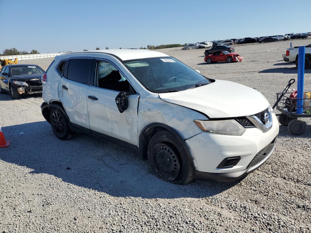 2016 Nissan Rogue S - Image 4