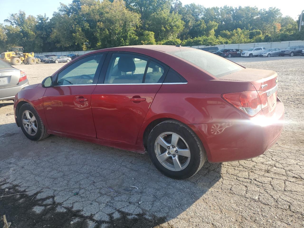 2011 Chevrolet Cruze Lt - Image 2