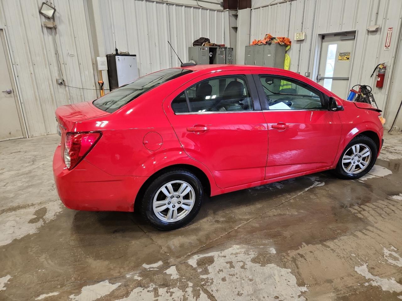 2015 Chevrolet Sonic Lt - Фото 3